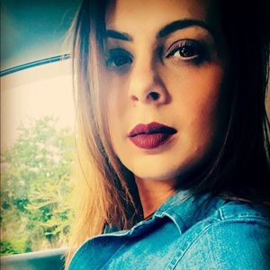 Meet your Posher, Lisa